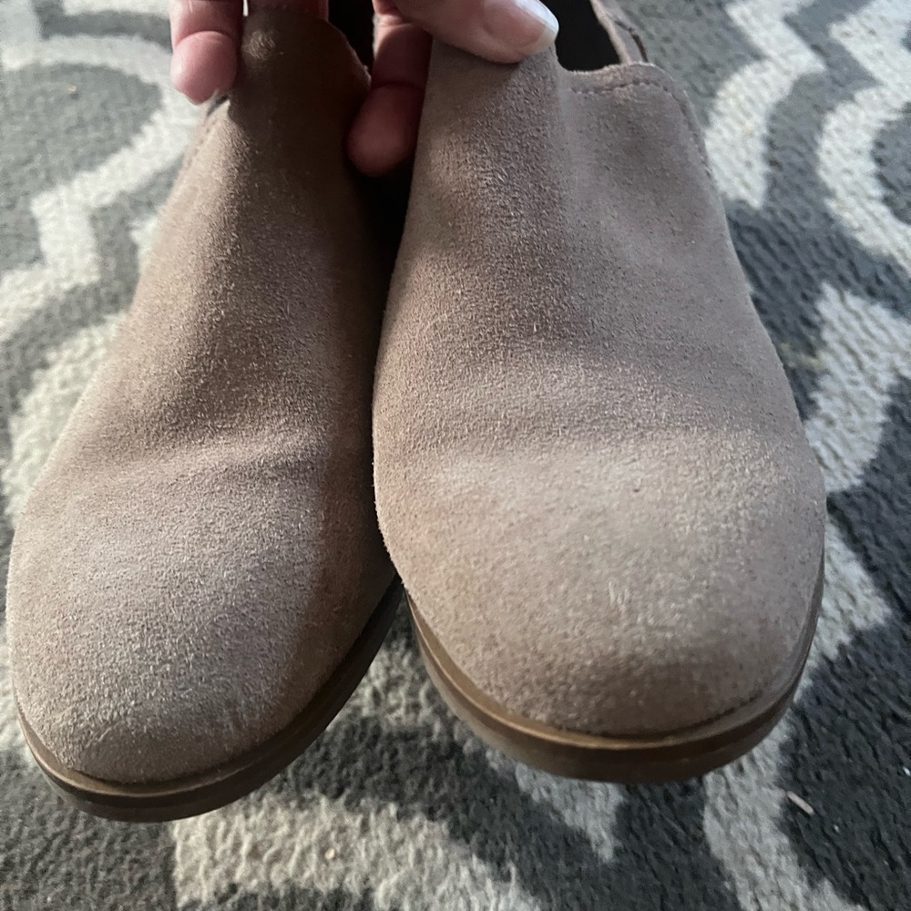 Toms Men's Taupe Suede Loafers